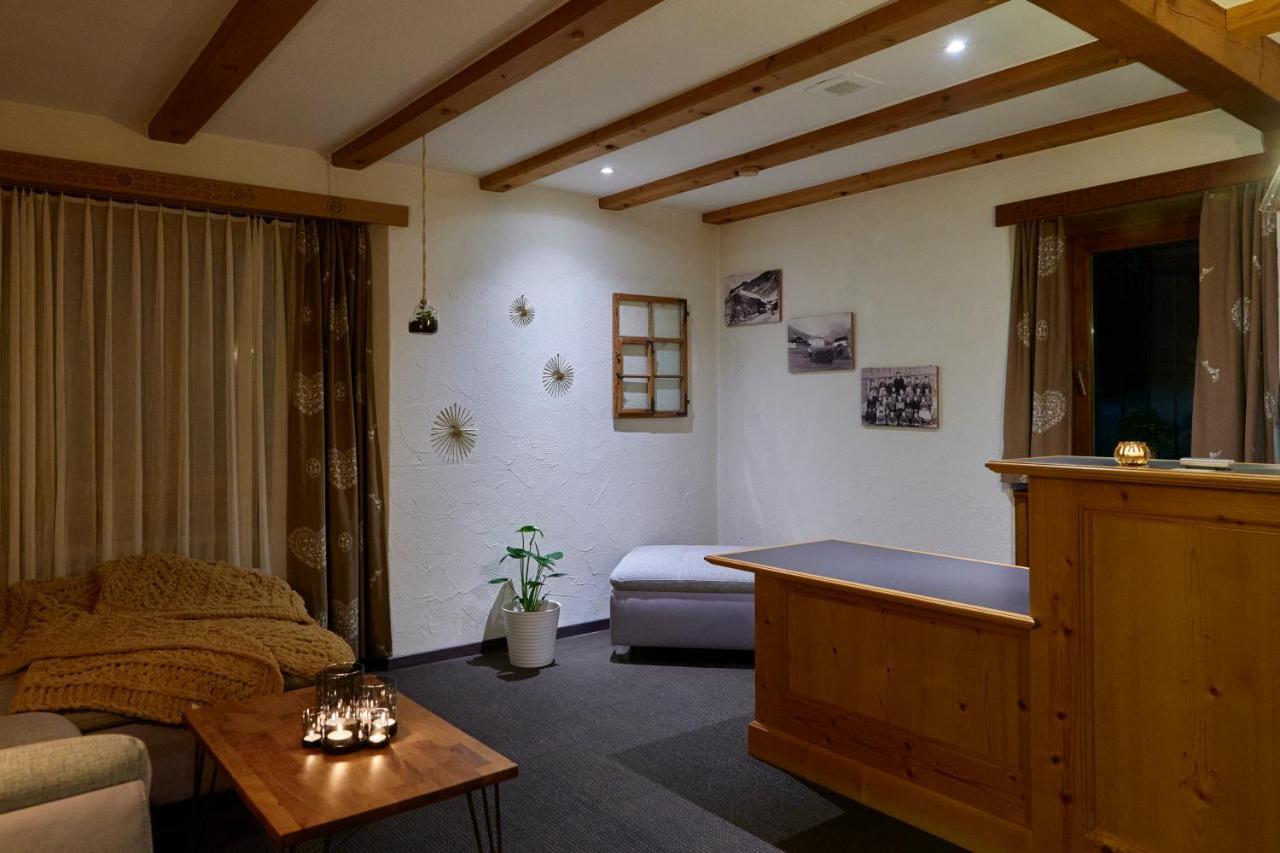 Madrisa Lodge โคลสเตอร์ ภายนอก รูปภาพ