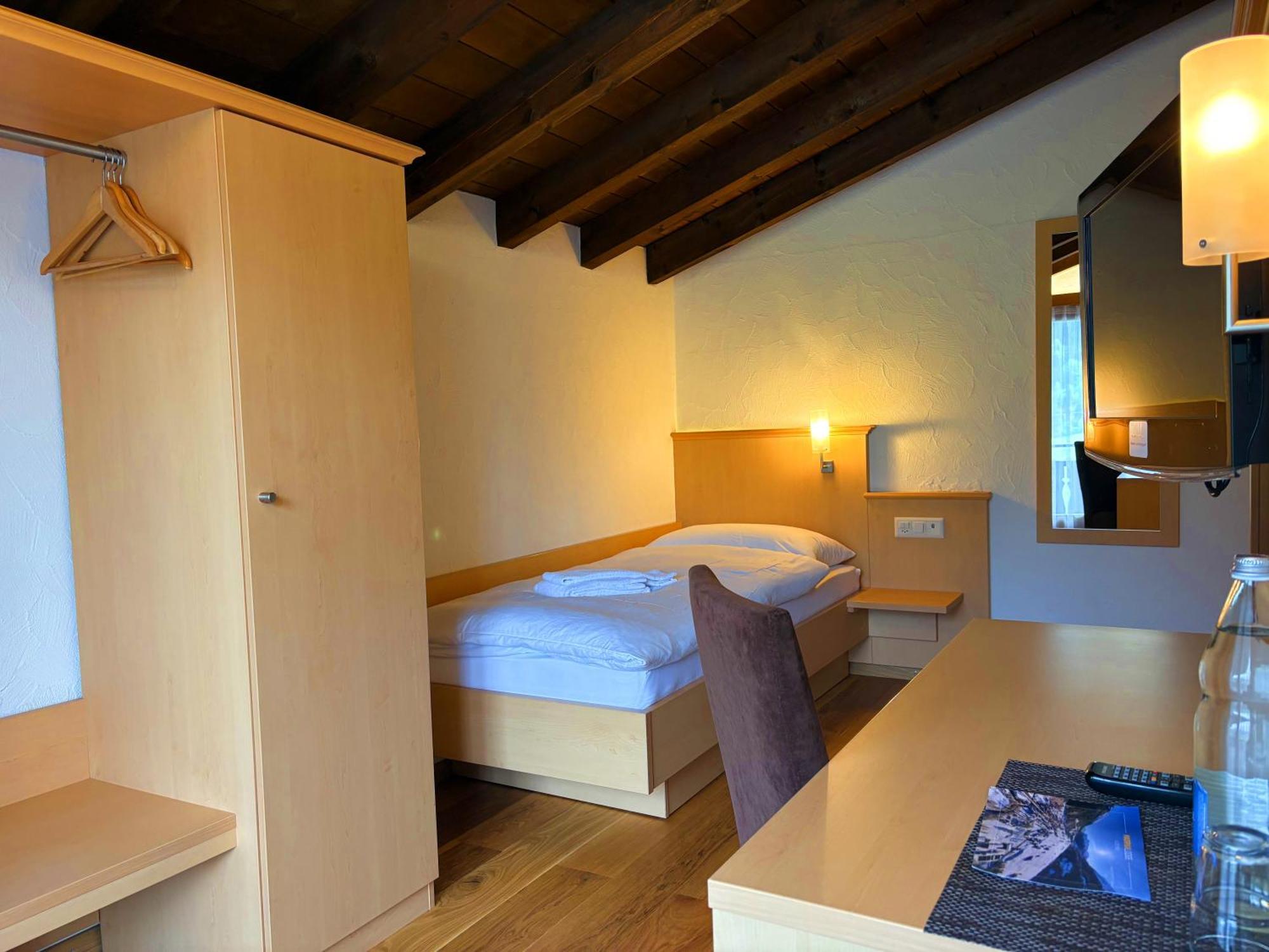 Madrisa Lodge โคลสเตอร์ ภายนอก รูปภาพ