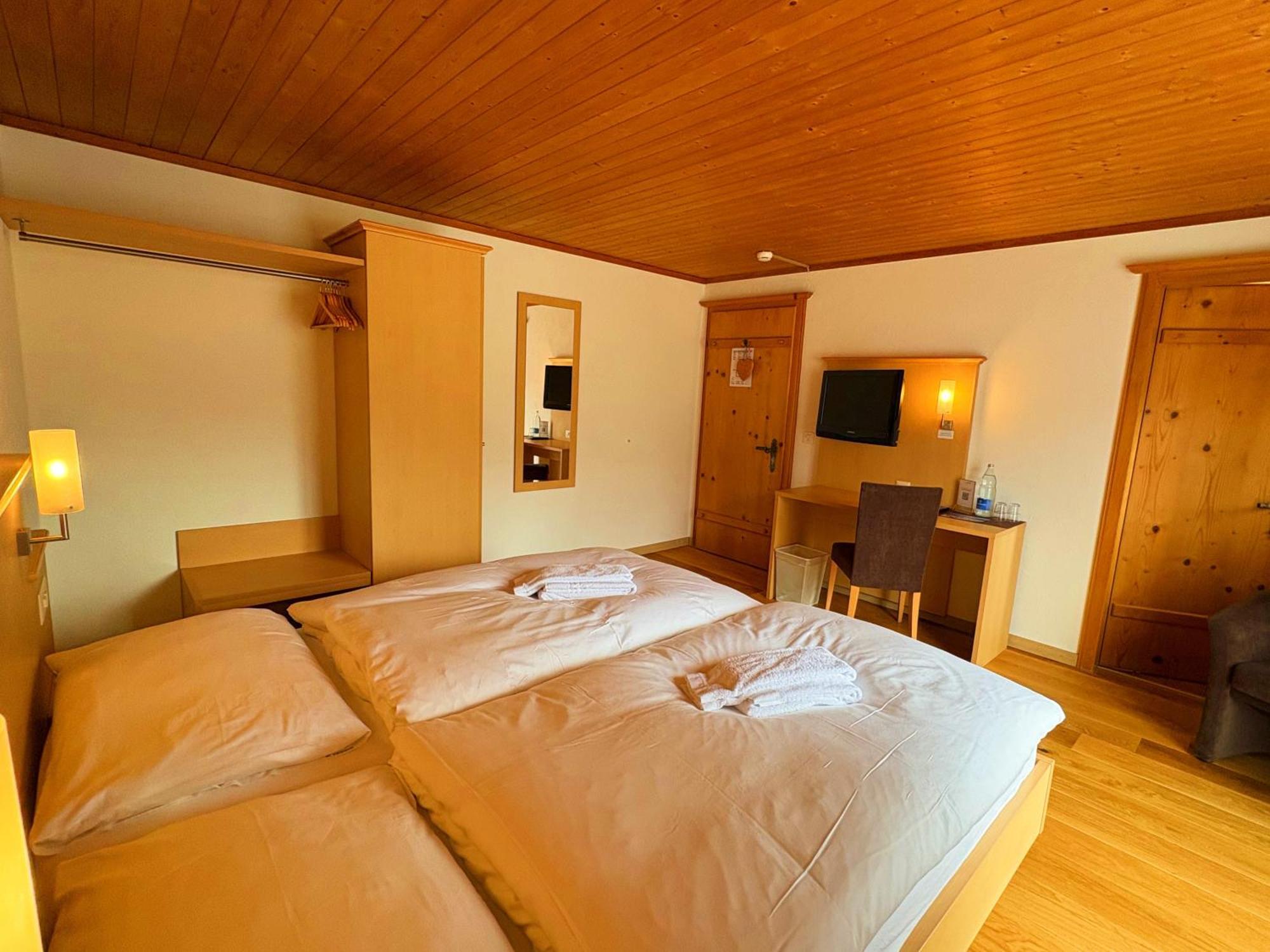 Madrisa Lodge โคลสเตอร์ ภายนอก รูปภาพ