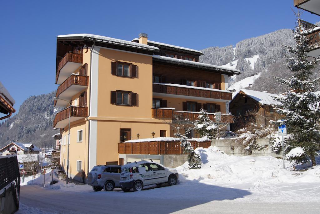 Madrisa Lodge โคลสเตอร์ ภายนอก รูปภาพ