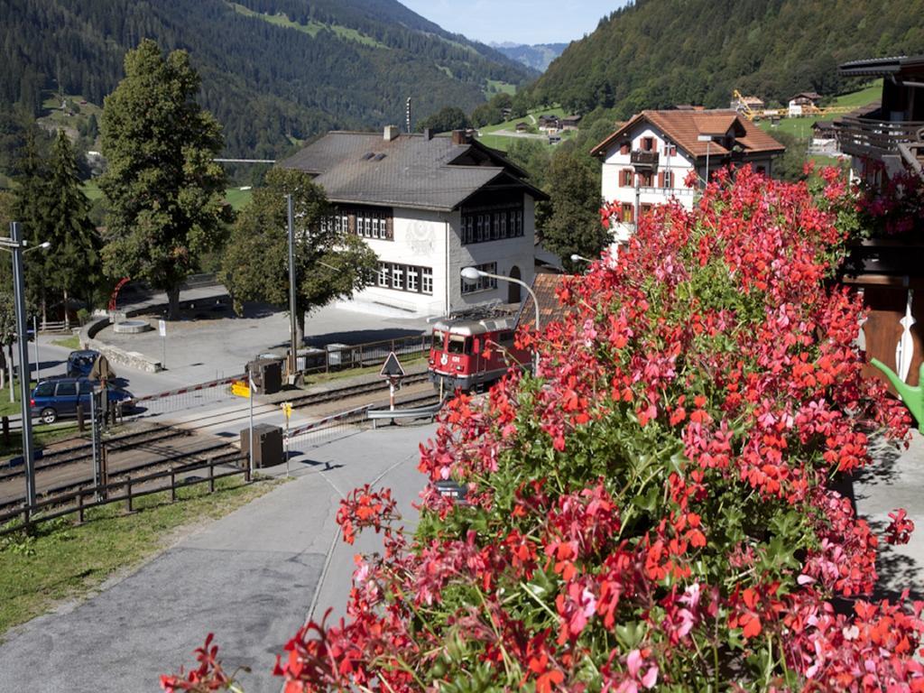 Madrisa Lodge โคลสเตอร์ ภายนอก รูปภาพ